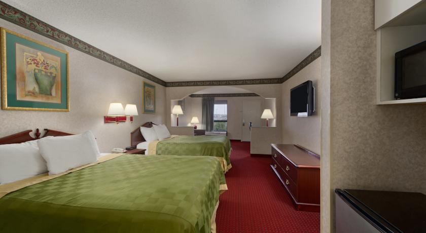 Quality Inn & Suites Near Robins Air Force Base Warner Robins Exterior foto
