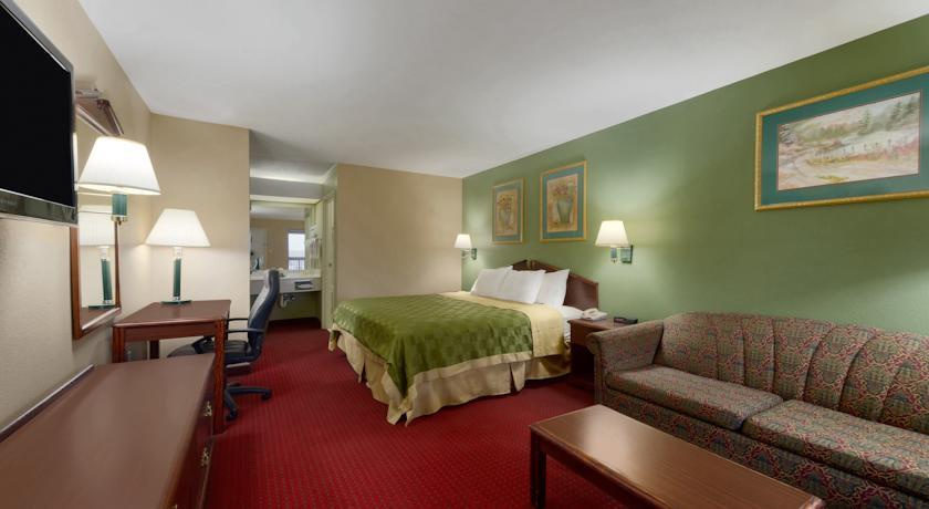Quality Inn & Suites Near Robins Air Force Base Warner Robins Exterior foto