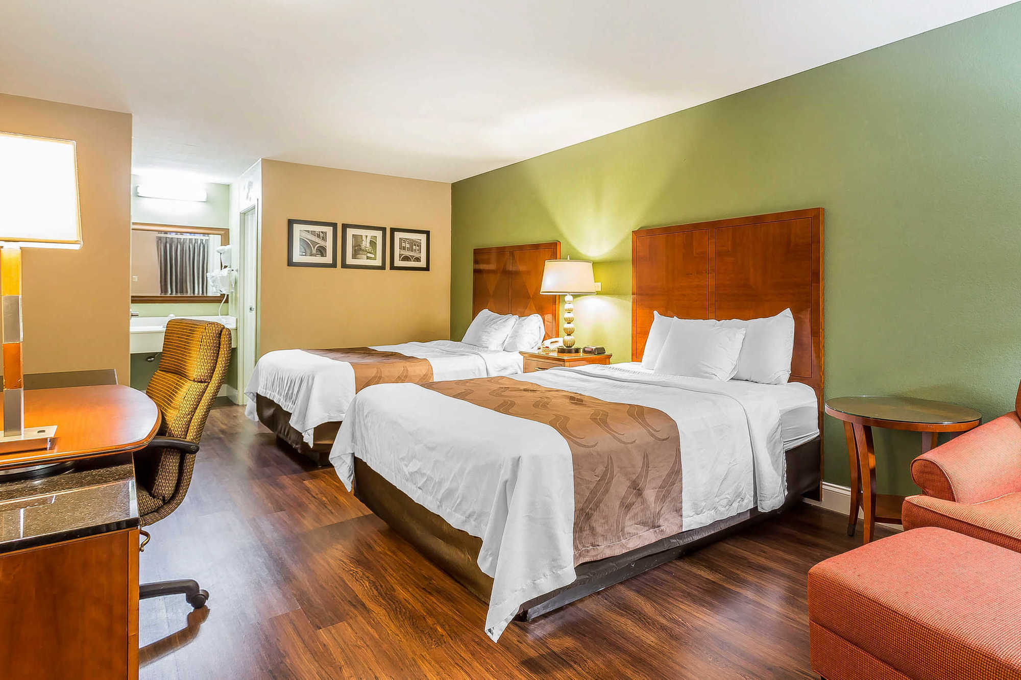 Quality Inn & Suites Near Robins Air Force Base Warner Robins Quarto foto